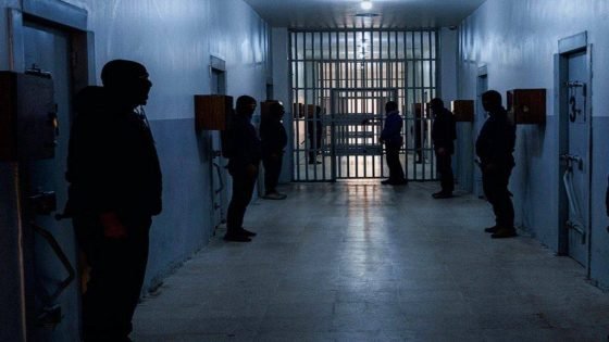 القضاء يعلن تسلم 5704 متهمين من المنتمين للتنظيم الإرهابي المنقولين من سجون سوريا