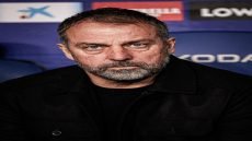 أسوأ ليلة لك مع برشلونة؟  هانسي فليك: أسوأ ليلة كانت ليلة الانتر ، لدينا فرصة للعودة في النتيجة