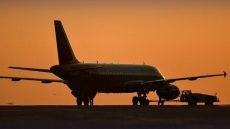 إعلام عبري: هبوط طائرة أمريكية سرية في مطار بن غوريون قرب تل أبيب من طراز بوينغ 757-200 وتُستخدم لمهام “الطوارئ النووية”