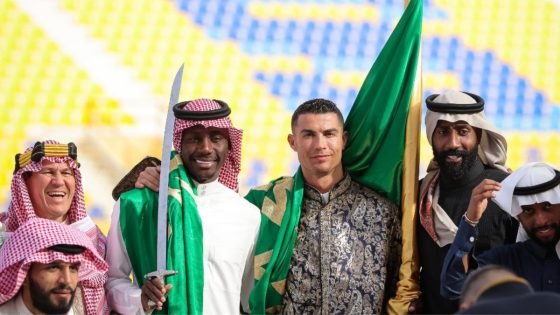 اللاعب السعودي “شايع شراحيلي” : ‏كريستيانو صام يومين العام الماضي مع زملائه في النصر، ليجرب شعور صيام اللاعبين المسلمين