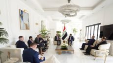 الحلبوسي يبحث مع المبعوث الأميركي الخاص تعزيز التعاون الأمني والسياسي ويؤكدان على ضرورة تشكيل حكومة قوية تلبي تطلعات الشعب العراقي