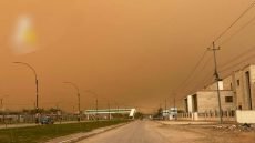عاصفة ترابية شديدة تضرب قضاء القائم بالانبار
