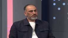 القيادي في تيار الحكمة “حسن فدعم”: القوات الأمريكية تنصب رادارات في صحراء النجف الأشرف ونفذت انزالات على الاراضي العراقية دون تنسيق مع الحكومة.