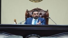 رئيس مجلس النواب هيبت الحلبوسي يدعو رؤساء الكتل النيابية إلى الإسراع بحسم تقديم أسماء أعضاء اللجان النيابية للتصويت عليها في جلسة الأربعاء المقبل