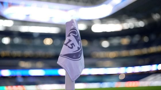 سانتياغو برنابيو “مؤسس النادي”: قميص ريال مدريد قد يتلطّخ بالعرق أو الدم، لكنه لن يتلطّخ بالعار.