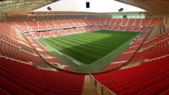 الاتحاد الإيراني لكرة القدم يفكر بأختيار ملعب كربلاء الدولي أرضا مفترضة له أمام منتخبات و انديه محدودة .