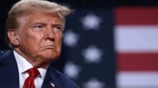 ترمب: إيران في حالة سيئة ويائسة للغاية ولن تمتلك سلاحاً نووياً.