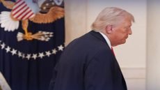 شبكة سي إن إن الأمريكية: الخطاب المتقلب لترامب في ملف إيران ينم عن ارتباك ويأس ويعكس حاجته الماسة لصفقة عاجلة