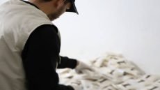 الأمن السوري يعلن إحباط تهريب نصف مليون حبة كبتاغون مخدرة بالتنسيق مع العراق