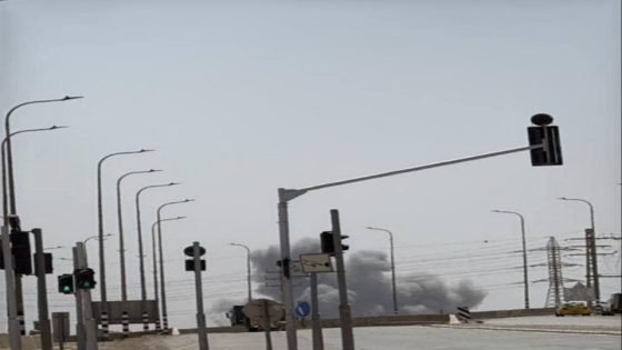 صاروخ إيراني يصيب مصنع في جنوب الكيان الصهيوني.