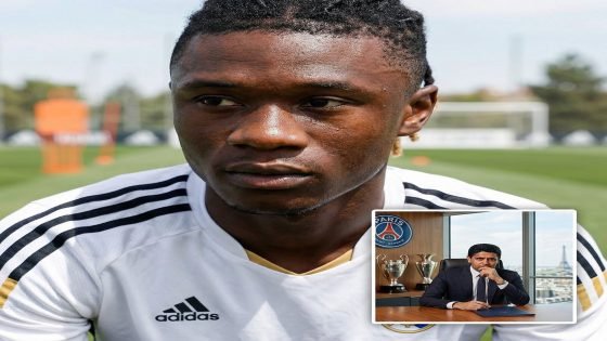 بحسب صحيفة AS : ريال مدريد منفتح على بيع إدواردو كامافينغا في الصيف، وباريس سان جيرمان مهتم بالتعاقد معه .