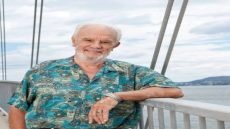 الرجل ذو الذراع الذهبية دم أنقذ ملايين الأطفال الأسترالي