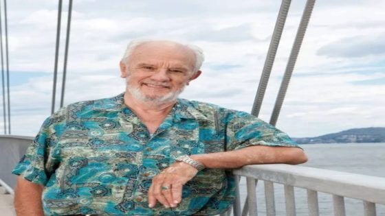 الرجل ذو الذراع الذهبية دم أنقذ ملايين الأطفال الأسترالي