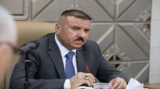 “الشمري” فوق المحاصصة.. حينما تُنصب خيام الوفاء لـ “وزير الشعب” تحت قبة البرلمان!