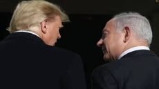 نيويورك تايمز: أمريكا و”إسرائيل” دخلتا الحرب ضد إيران بخطة لتغيير القيادة في طهران.