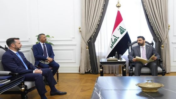 الزيدي يستقبل السفير الإيطالي في العراق