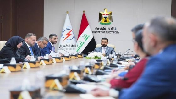 رئيس مجلس الوزراء يزور وزارة الكهرباء ويوجه بتكثيف الجهود لتأمين الطاقة خلال فصل الصيف الحالي