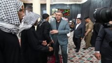 أجرى محافظ البصرة المهندس أسعد عبد الأمير العيداني زيارة إلى عائلات ضحايا حادث الباص الذي وقع على طريق ذي قار البصرة، يرافقه رئيس اللجنة الأمنية في مجلس محافظة البصرة الدكتور عقيل الفريجي.