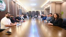 مفتن يلتقي نخبة من نجوم الكرة العراقية السابقين لبحث استحقاقات المنتخبات وكأس آسيا