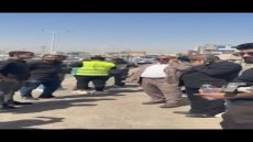 حملة تطوعية مشتركة بجهود حكومية و شبابية متميزة لتنظيف الجسر الإيطالي ( جسر الشهيد محمد باقر الصدر )  بإزالة النفايات والأتربة وصبغ وتأهيل لبعض أجزاء الجسر