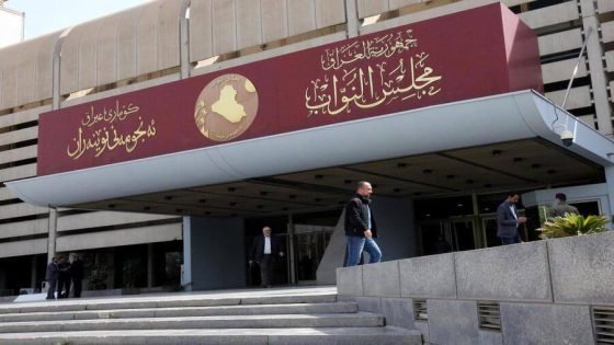 وصول كتابين إلى مجلس النواب صادرين من وزارتي التعليم العالي والتربية تحمل أسماء 30 نائباً متهمين كونهم وصلوا إلى عضوية المجلس بشهاداتٍ مزورة.