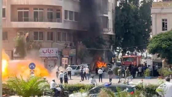 الداخلية السورية: انفجاران قرب وزارة السياحة في دمشق أسفرا عن إصابة 18 شخصاً بينهم 4 من الشرطة.