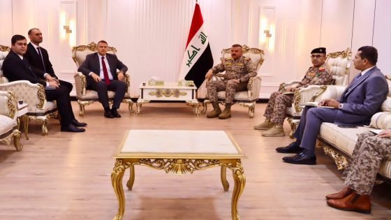 مدير مكتب القائد العام للقوات المسلحة يلتقي القائم بالأعمال البريطاني والسفير التركي لدى العراق